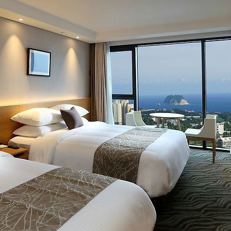 Seogwipo Js Hotel Bagian luar foto
