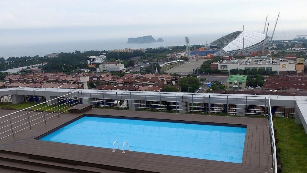 Seogwipo Js Hotel Bagian luar foto